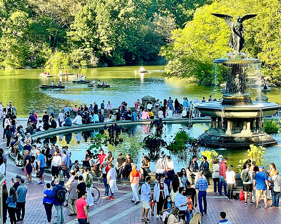 Barbara Phillips - Sunday in Central Park