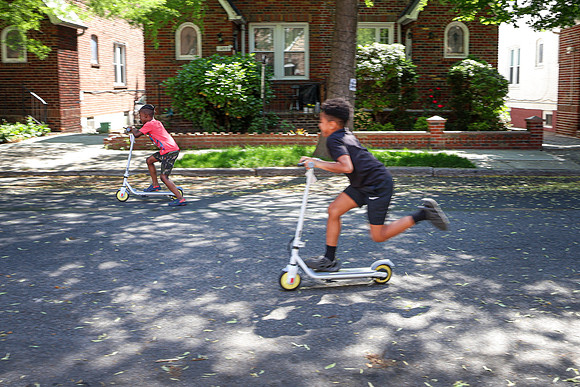 Marie-Elaine Petrino – Scooter speed