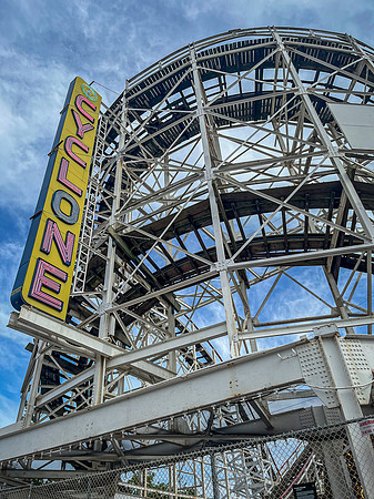Suzy Marmol – Cyclone - Coney Island